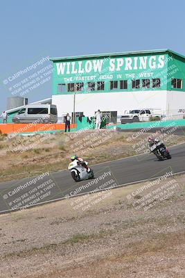 media/Apr-20-2025-AHRMA (Sun) [[393a79c373]]/Race/Group 11 early race/Turn 4b/